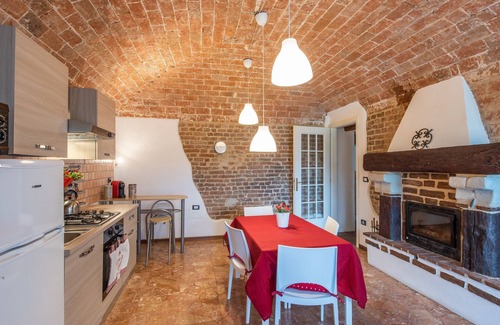 Camino Apartment | Rosé House, hills view in wine region. Romantic private sauna&hydro. Summer pool