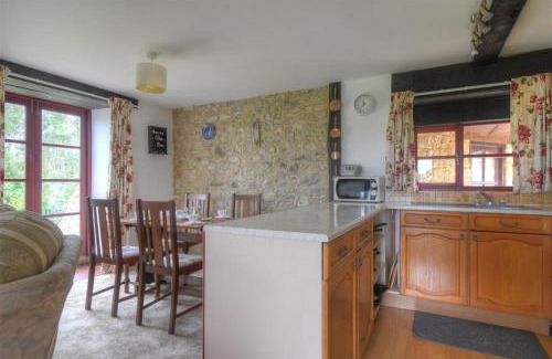 Axminster House | Rose Cottage
