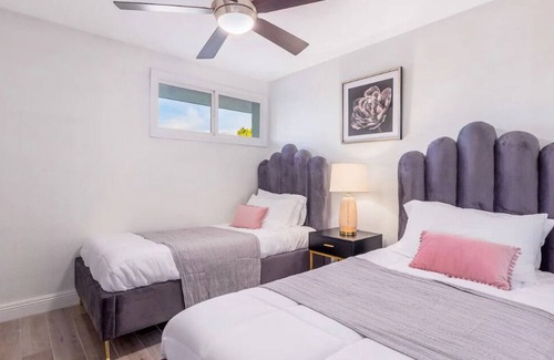 Park Scottsdale One House | Rose Tango - Pool, mins. to Old Town, ASU