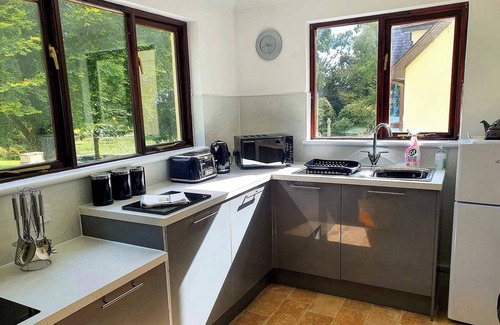 Liskeard Cottage | Rosecraddoc Manor - Riverbank