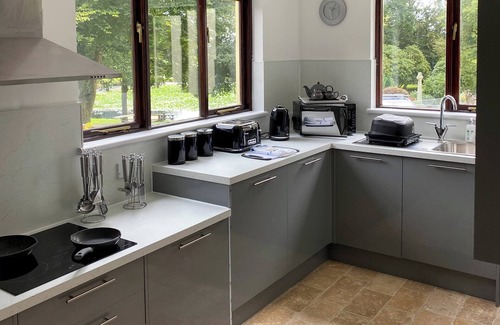 Liskeard Cottage | Rosecraddoc Manor - Riverbank