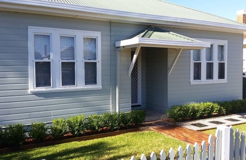 Central Mudgee Cottage | Roselle Cottage - Central Mudgee