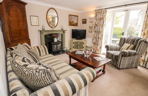 Moreton-in-Marsh House | Rosemead