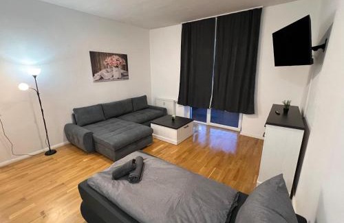 Neubrandenburg House | Rosen Appartements