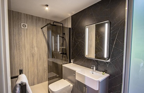 Windermere Cabin | Rosthwaite Woodland pod - a holiday Pod that sleeps 2 with an en-suite