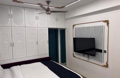 Gurugram Hotel | Roswell Nest