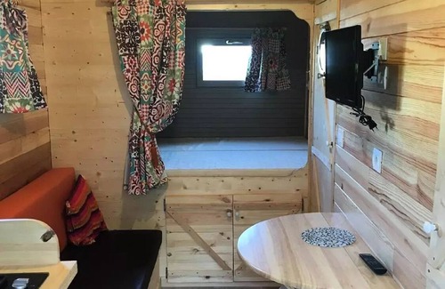 Perros-Guirec Cabin | Roulotte 11 m² - 1 bedroom + terrace 7 m² (Pets not allowed) 2 persons