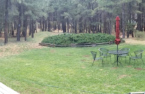 Fort Valley House | Roundtree Retreat - 4 Bedroom, 3 Bath Private Secluded Retreat