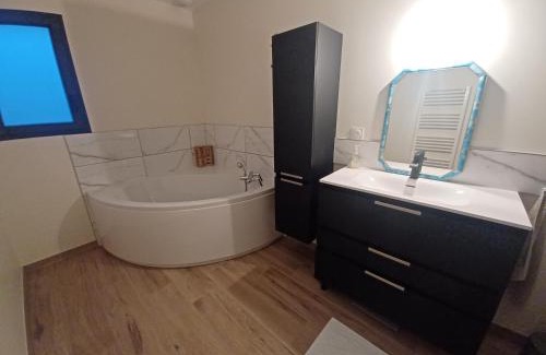 Les Aspres House | ROUSSEAU LOISON