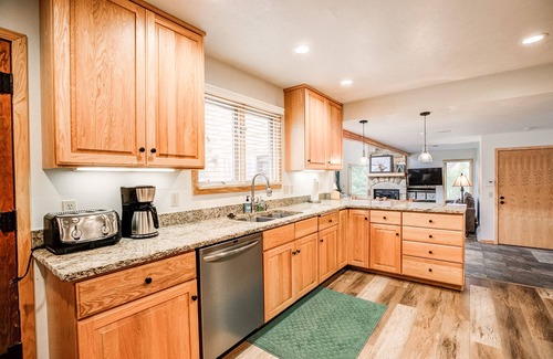 Weisshorn House | Royal Aspen Retreat Home: Lovely Setting, Spacious