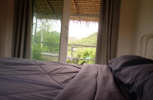 Ratchaburi House | Royal mountain view (วิวเขาหลวง)