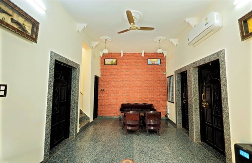 Udaipur District Villa | Royal Orchid, Udaipur by Ebony Stays – 4BHK Villa with Pool & Bonfire