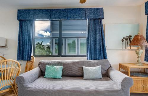 Redington Beach Apartment | Royal Orleans 212