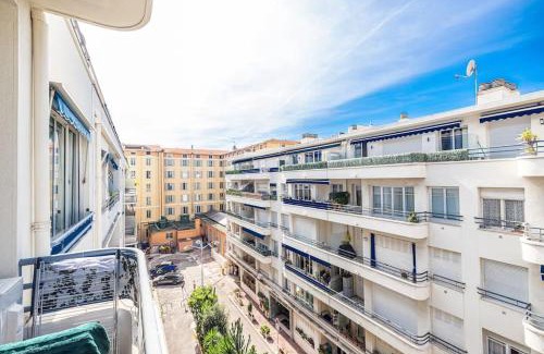 Carre d'Or Apartment | Royal Riviera