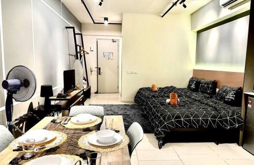 Cyberjaya Apartment | Royal Suite~Tamarind 2Q Bed