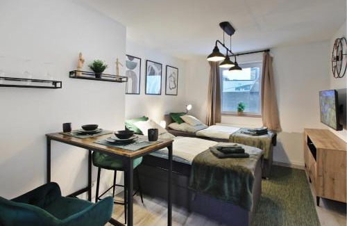 Stadtkern Apartment | RtR Essen - Für bis zu 2 Personen - Voll ausgestattet - Balkon - Zentral Limbecker Platz - Messe - Uniklinikum - Smart TV - Modern