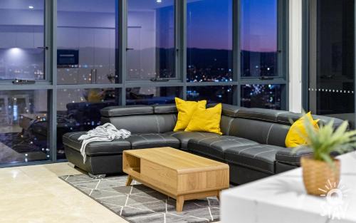Surfers Paradise Hotel | Ruby - 2 Bedroom Penthouse in Surfers Paradise!