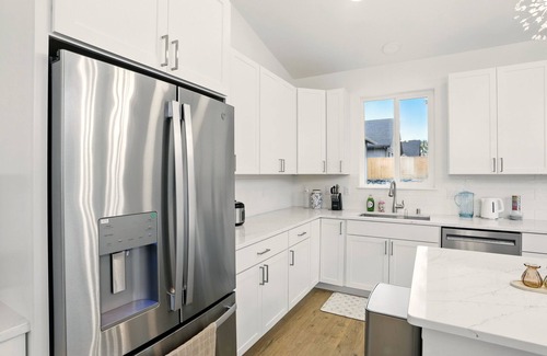 Sand Lake House | RUBY ISLAND 17 -5BEDS -12SLEEPS
