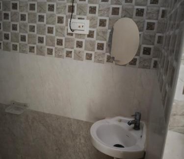 Tiruvannamalai House | Rudraksha Hill View Cottage