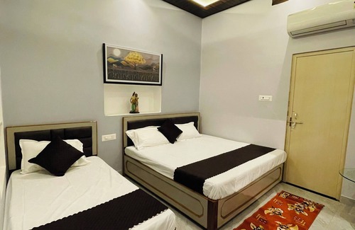 Varanasi House | Rudransh Vintage Home