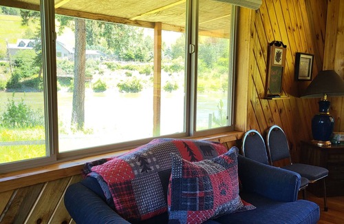 Superior Cabin | Rugg's Riverside Sleep Cabin