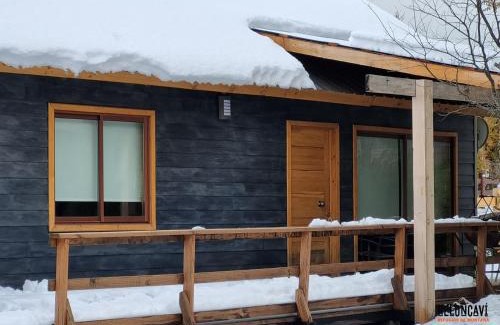 Pinto Ski Chalet | Ruka Lee I Las Trancas - Refugios de Montaña Reloncaví - Factura Inmediata