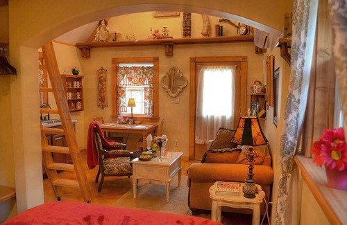 Fredericksburg Cottage | Rumpelstilzchen Cottage (#2)