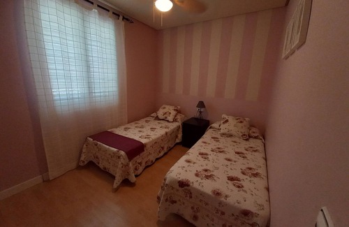 Castilblanco de los Arroyos Cottage | RURAL HOUSE WITH PADEL TRACK, SWIMMING POOL AND BARBECUE