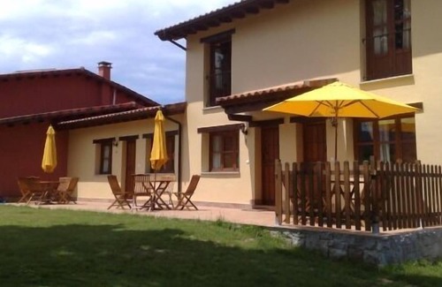 Llamigo Cottage | Rural apartment La Fuente de Báscones for 4 people