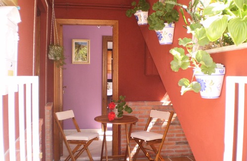 Villamayor Apartment | Rural, countryside, WIFI. For 2 persons. Asturias.