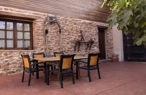 San Carlos del Valle Apartment | Rural house capacity of 2 to 16 people, house for 12 and suitable for 2/4 pax