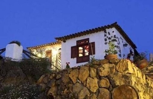 Icod de los Vinos Cottage | Rural house (full rental) Finca Los Ciruelos for 2 people