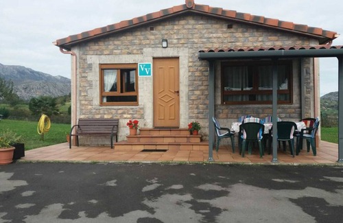 Cuadrovena Cottage | Rural house (full rental) El Hogarín de Arriondas for 8 people