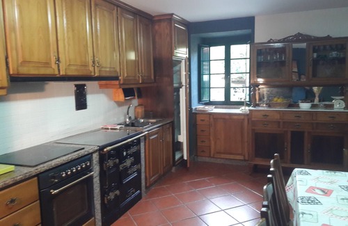 Merza Cottage | Rural house integrates up to 12 people in the center of Galicia near Santiago