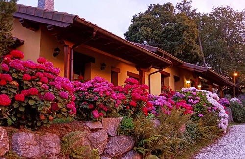 Margolles Ski Chalet | Rural house LA MONTAÑA. 2-4 persons. Between the Sea and the Mountain.
