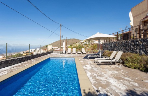 Guia de Isora Cottage | Rural house with wonderful views of three Canarian islands and spectacular sunset