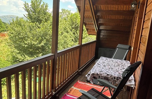 Rascafria Ski Chalet | Rural house with land for barbecues in Rascafría, 60 minutes from Madrid.