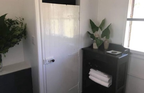 Dunedoo Cabin | Rural property, bright night skies, centrally located to regional attractions