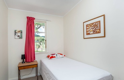 Solway House | Rural retreat with tennis court, pool and plenty of space indoors and out.