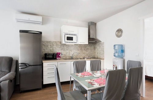 La Coquina House | Rural vacation Home "El Abuelo" with Private Pool, 2 Terraces & Wi-Fi