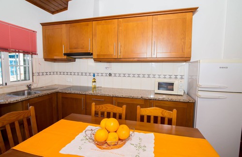 Monte Raposo Cottage | Rural villa with pool 10 minutes from the beach