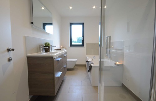 Eastbridge Cottage | RUSH HOUSE, EASTBRIDGE, pet friendly, with a garden in Westleton