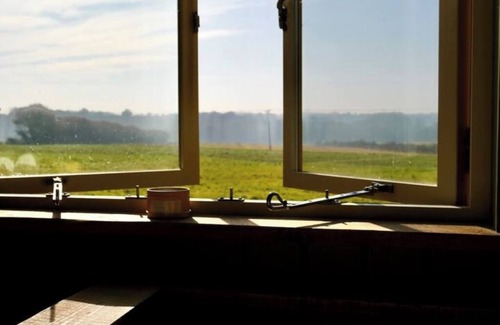 Woodbridge Cabin | 'Russet' Hut on private farm