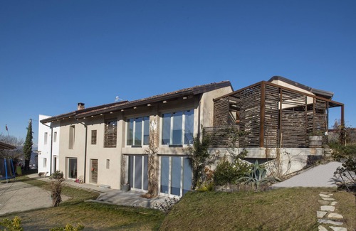 Novello Apartment | RUSTAGI 1834: APT IN VILLA WITH POOL IN THE BAROLO REGION