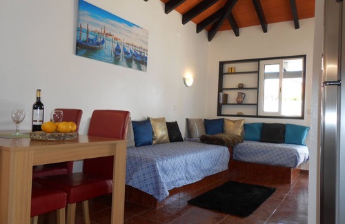 Conceicao e Cabanas de Tavira Villa | Rustic 1 Bedroom Detached Villa, Private Pool, Air-Con, Very Close To The Beach.