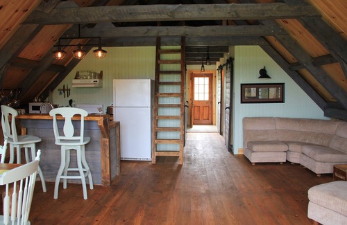 Saint-Roch-des-Aulnaies Apartment | Rustic loft in St-Roch-des-Aulnaies Enr. 296282