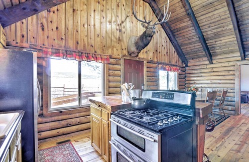 Lyman Cabin | Rustic Cabin 20 Mins to Capitol Reef Nat'l Park!