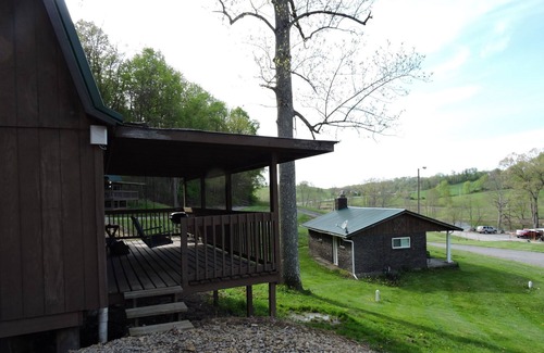 Malaga Cabin | Rustic Cabin at Sparkman Lake