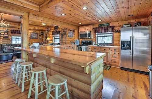 Eagle Rock Cabin | Rustic Cabin in Roaring River State Park!