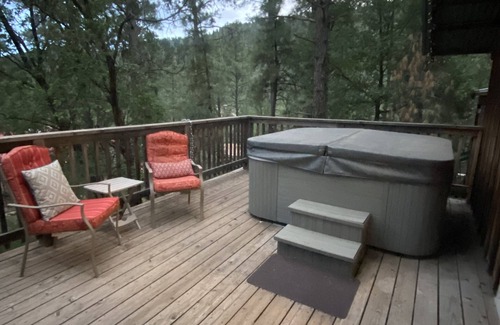 Ruidoso Cabin | Rustic Cabin in the Heart of Ruidoso with Hot Tub!